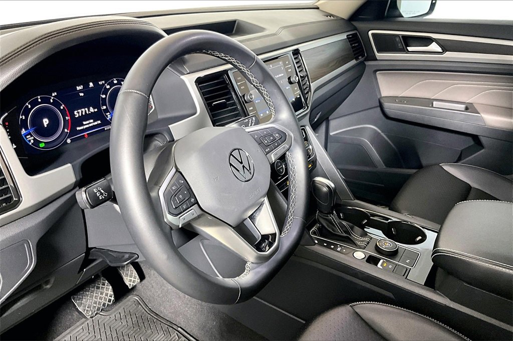 Used 2022 Volkswagen Atlas SE image 11