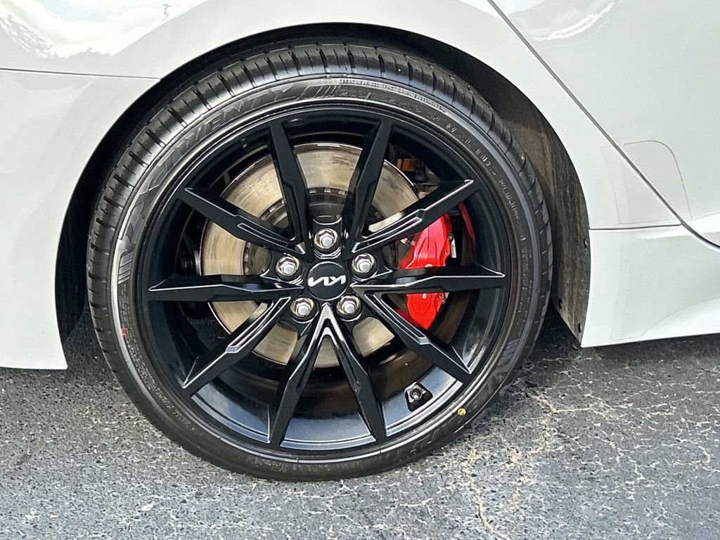 Used 2023 Kia Stinger GT2 AWD/4WD image 9