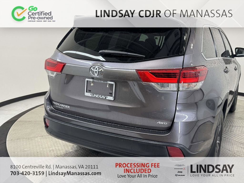 Used 2019 Toyota Highlander LE image 9