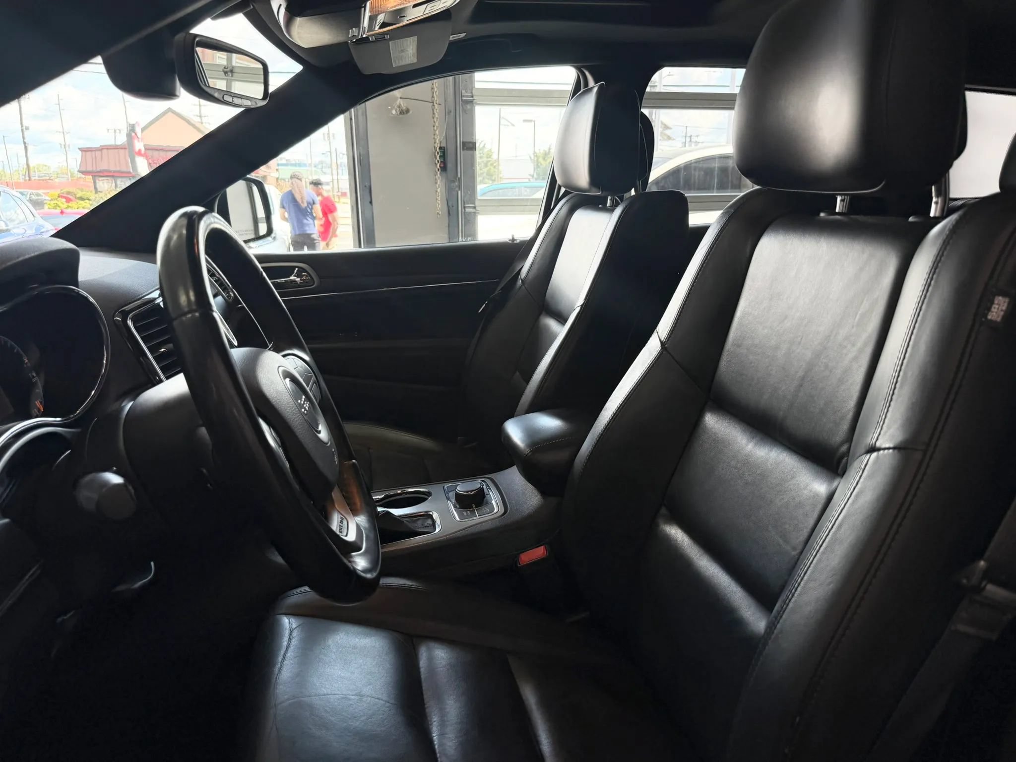 Used 2020 Jeep Grand Cherokee Limited AWD/4WD image 8
