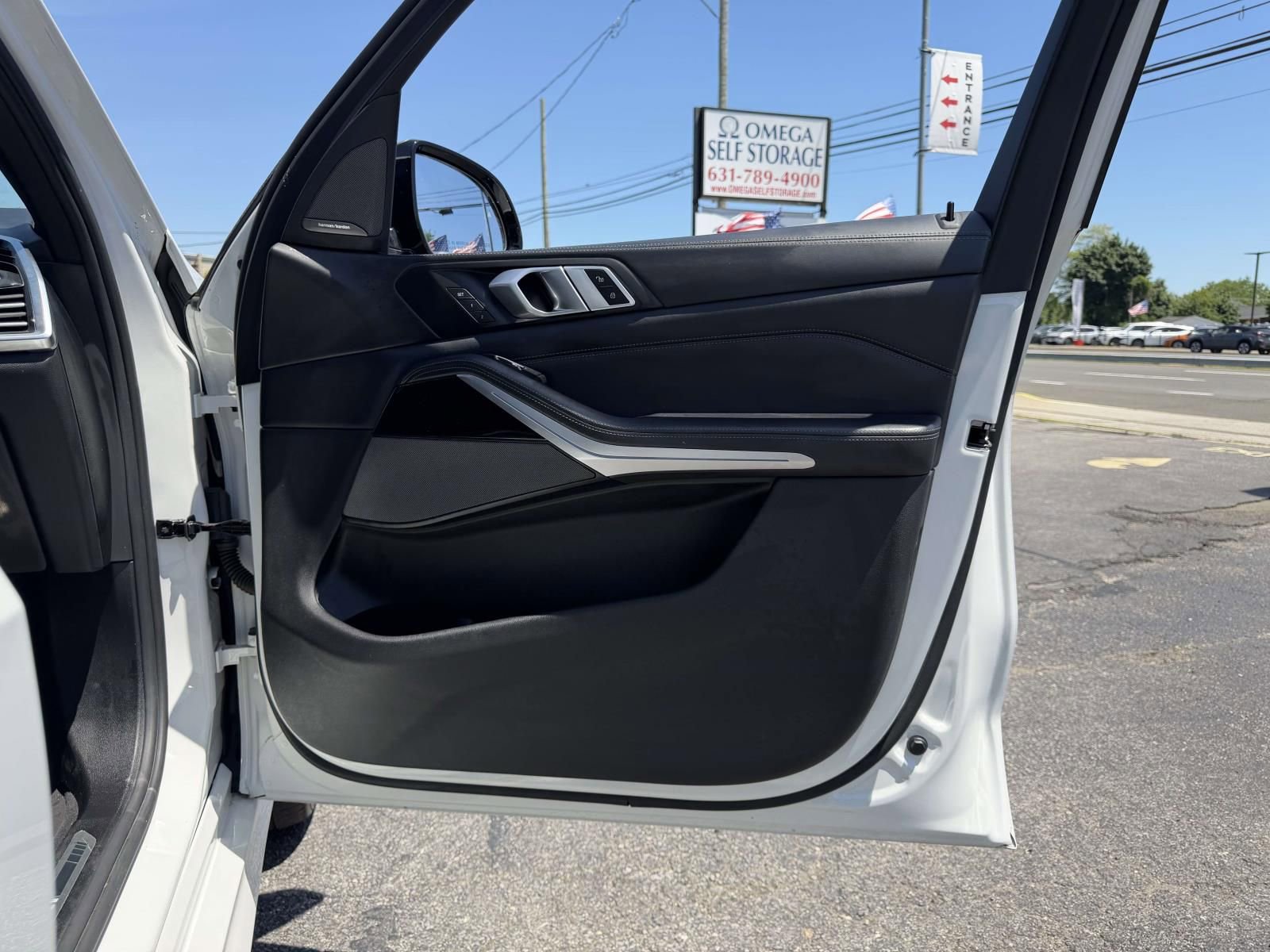 Used 2020 BMW X5 M50i w/ Executive Package AWD/4WD image 12