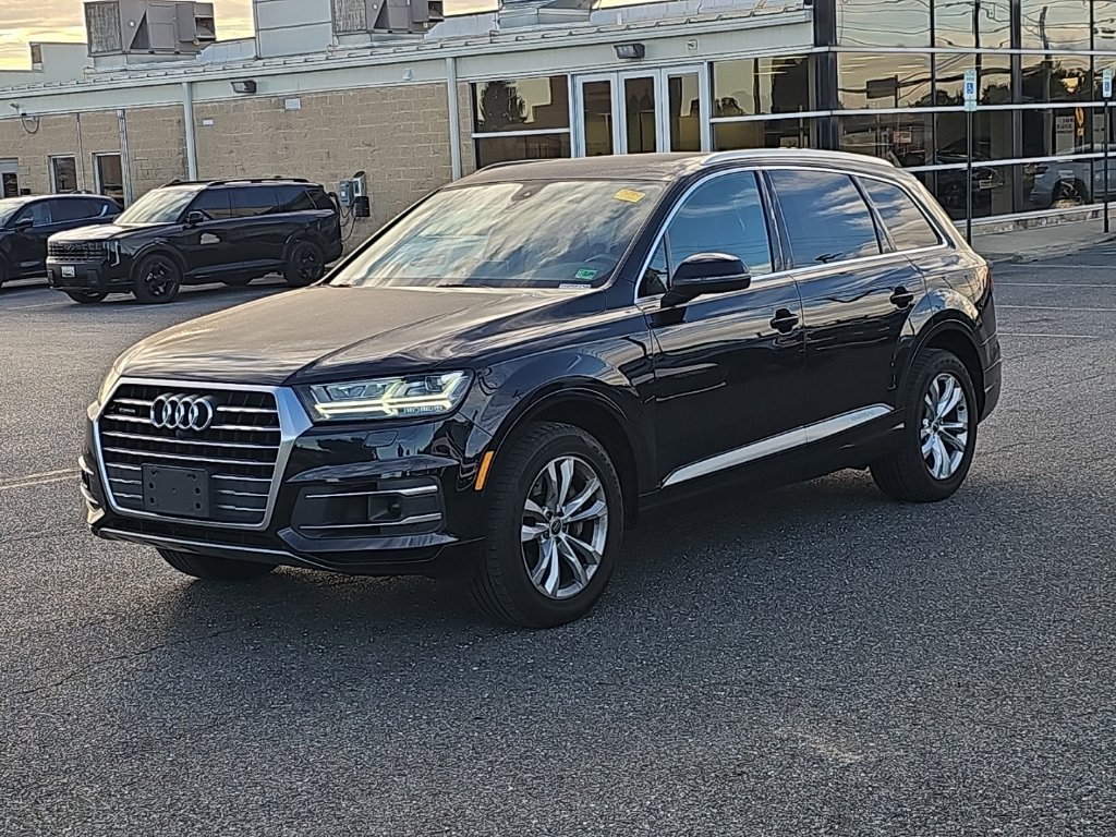 Used 2017 Audi Q7 3.0T Premium Plus w/ Premium Plus Package AWD/4WD image 16