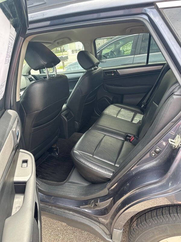 Used 2015 Subaru Outback 2.5i Premium AWD/4WD image 9