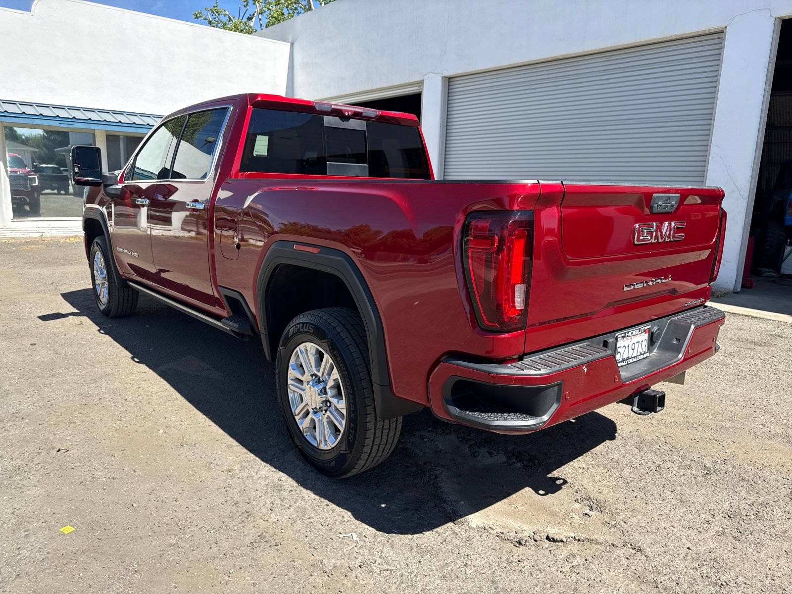 Used 2023 GMC Sierra 3500 Denali w/ Denali Ultimate Package image 3