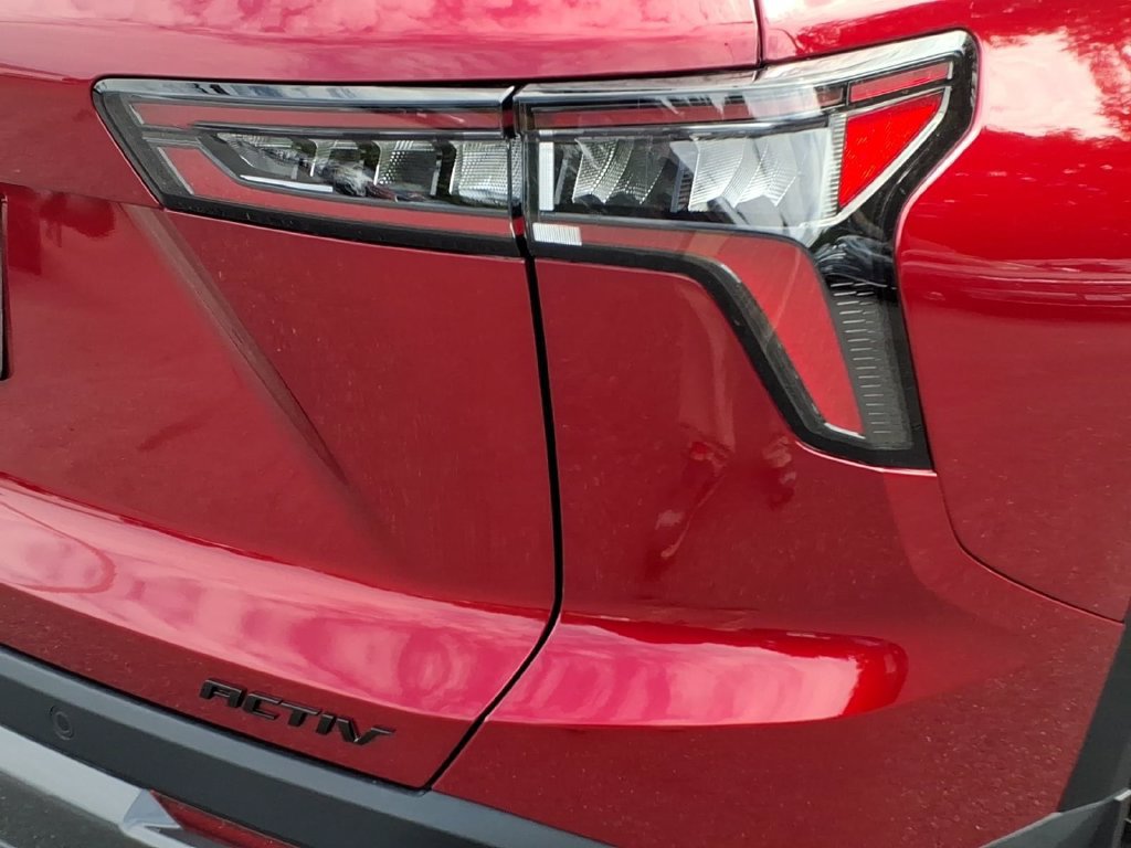 New 2027 Chevrolet Equinox ACTIV FWD image 9
