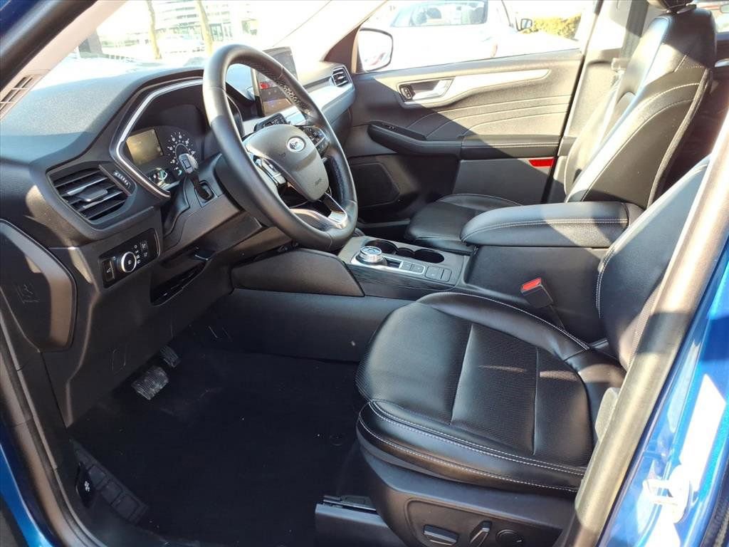 Used 2022 Ford Escape SEL image 10