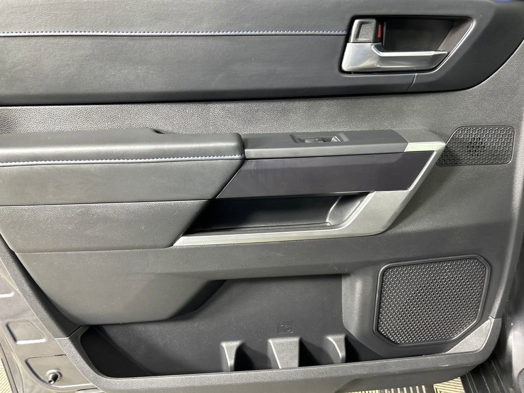 Used 2022 Toyota Tundra Platinum w/ Advanced Package AWD/4WD image 18