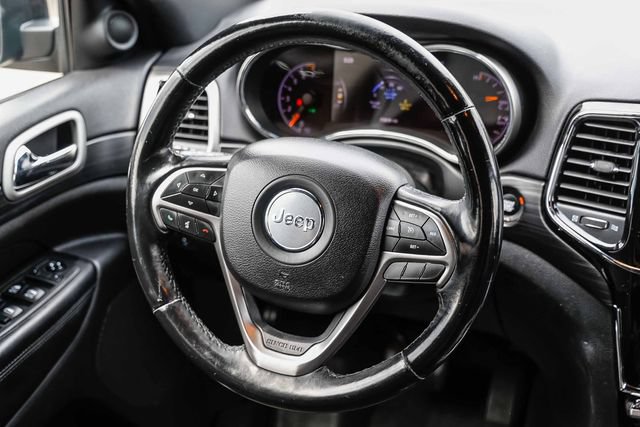 Used 2020 Jeep Grand Cherokee Altitude AWD/4WD image 16