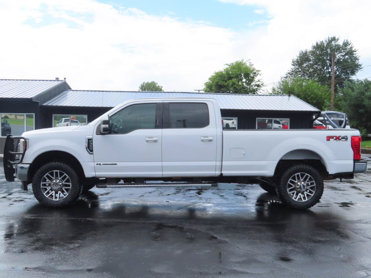 Used 2018 Ford F350 4x4 Crew Cab Super Duty image 3