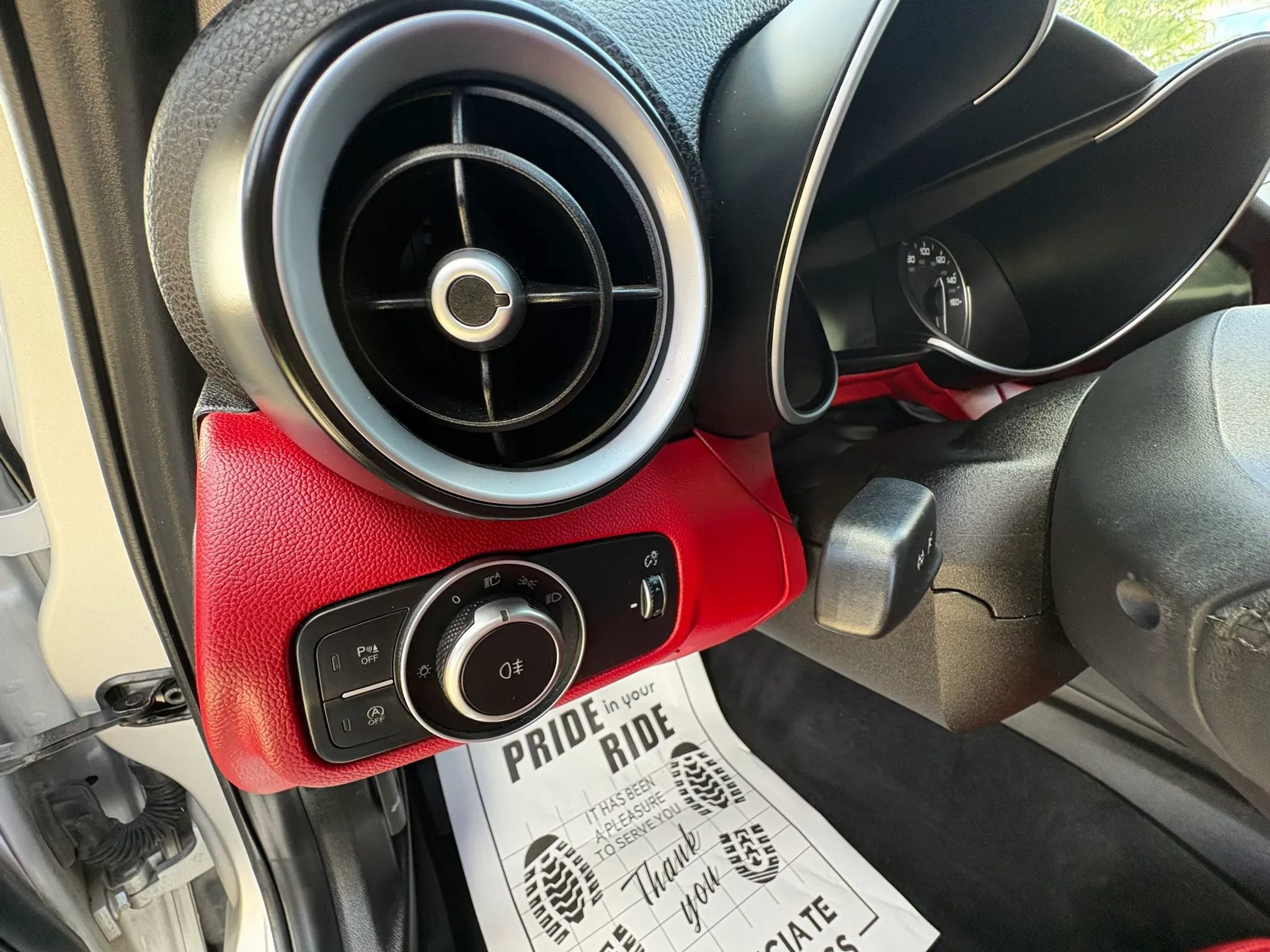 Used 2019 Alfa Romeo Giulia Ti image 13