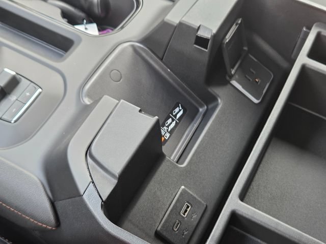 New 2026 GMC Sierra 2500 AT4 w/ AT4 Premium Plus Package AWD/4WD image 39