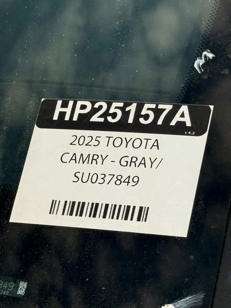 Used 2025 Toyota Camry SE image 31