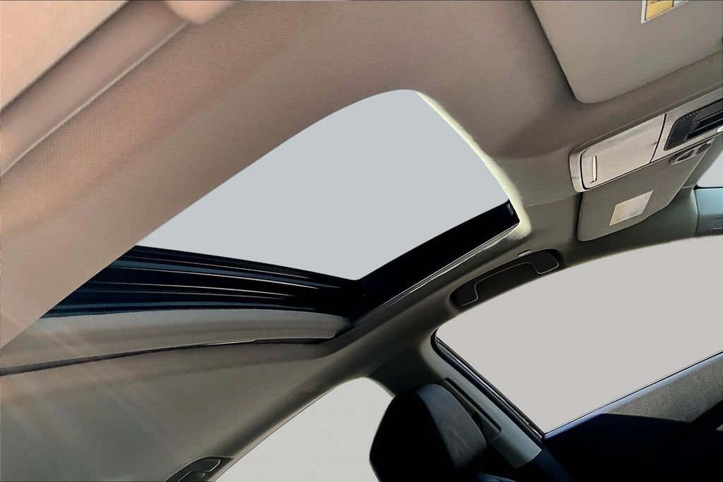 Used 2024 Honda Accord Touring image 19