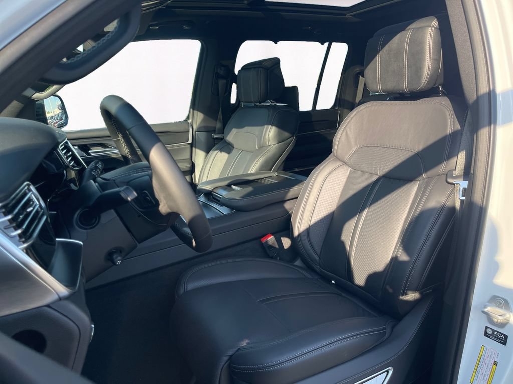 New 2026 Jeep Grand Wagoneer Summit w/ Rear Seat Video Group I AWD/4WD image 9