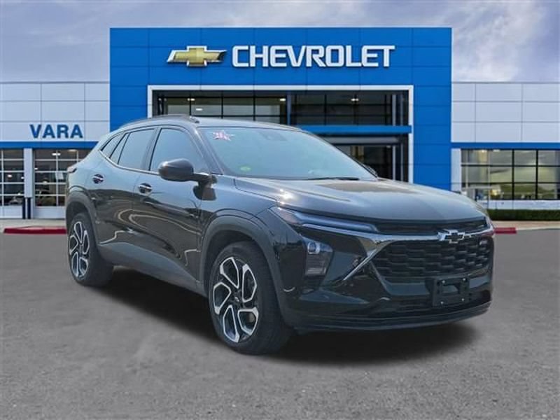 Certified 2026 Chevrolet Trax RS w/ Sunroof Package FWD image 7