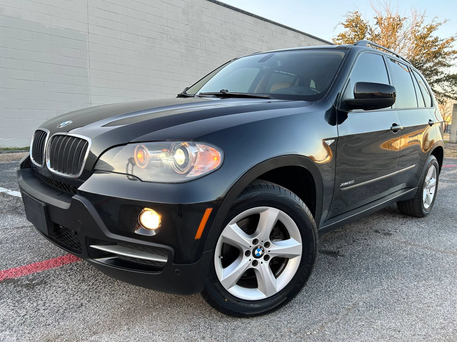 Used 2010 BMW X5 xDrive30i AWD/4WD image 2