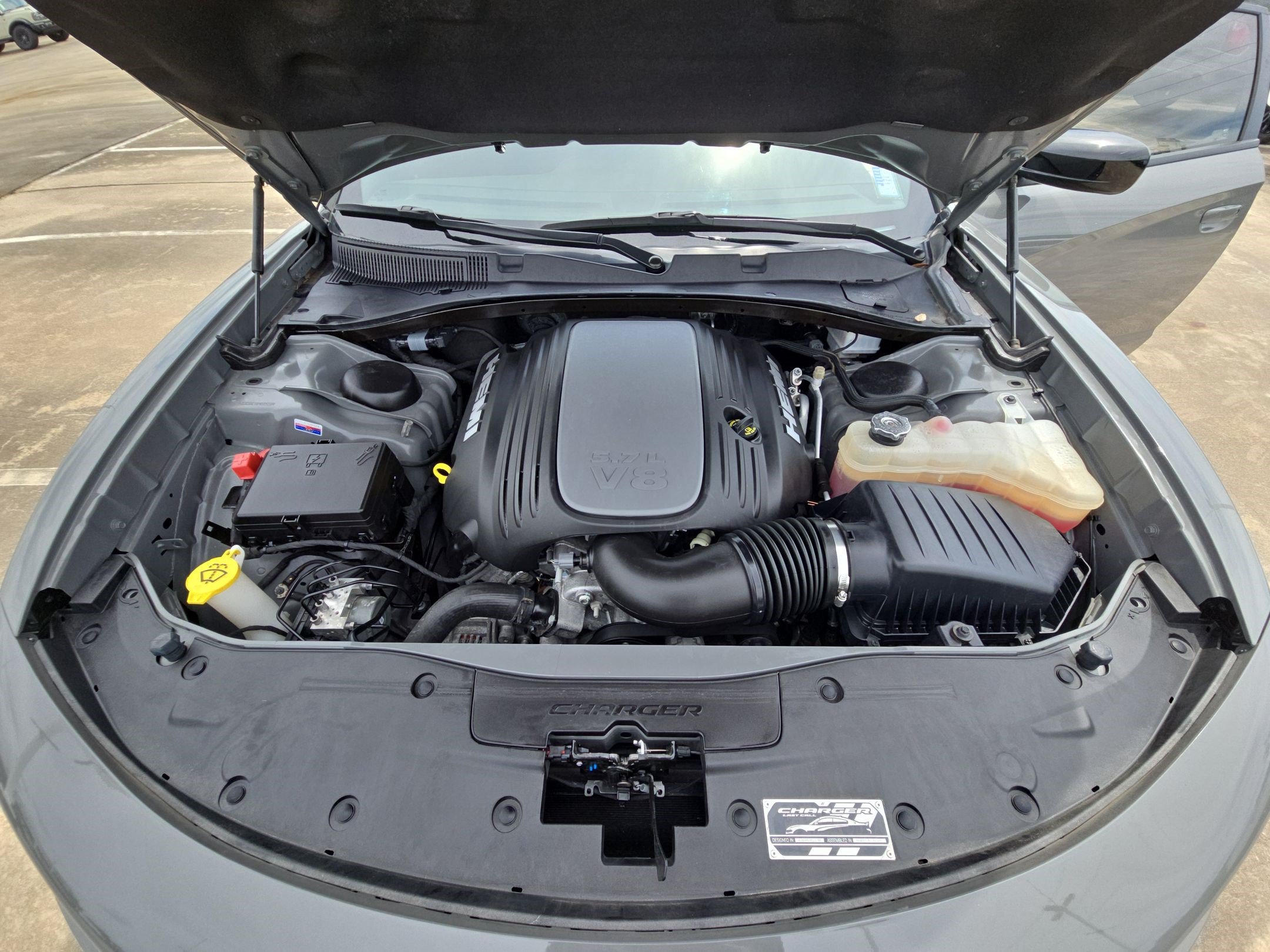 Used 2023 Dodge Charger R/T w/ Blacktop Package RWD image 31