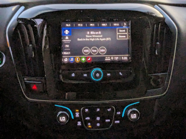 Used 2023 Chevrolet Traverse LT image 13