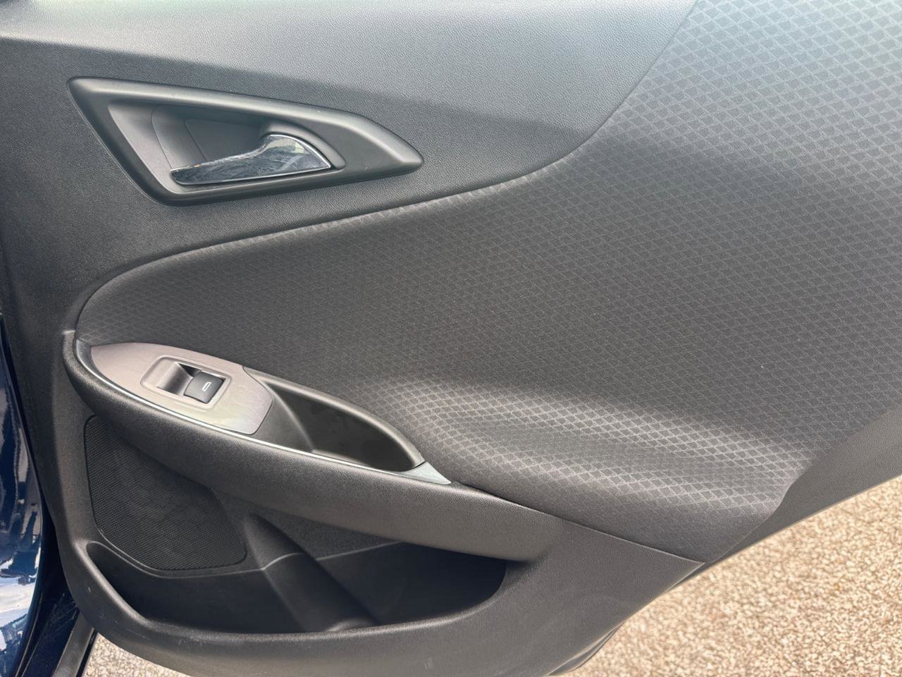 Used 2020 Chevrolet Malibu LT FWD image 24