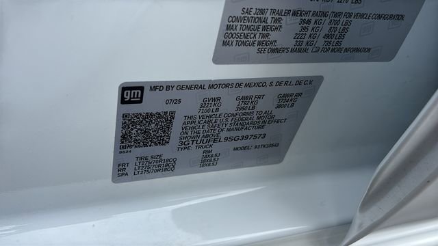 Used 2025 GMC Sierra 1500 AT4X image 41