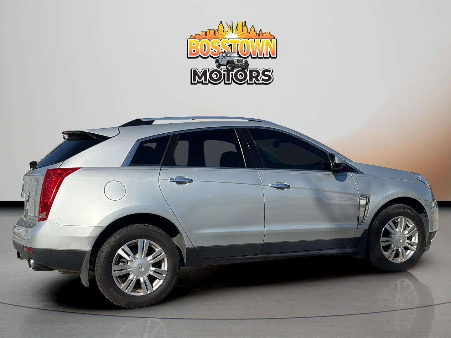 Used 2016 Cadillac SRX Luxury w/ Driver Awareness Package FWD image 8