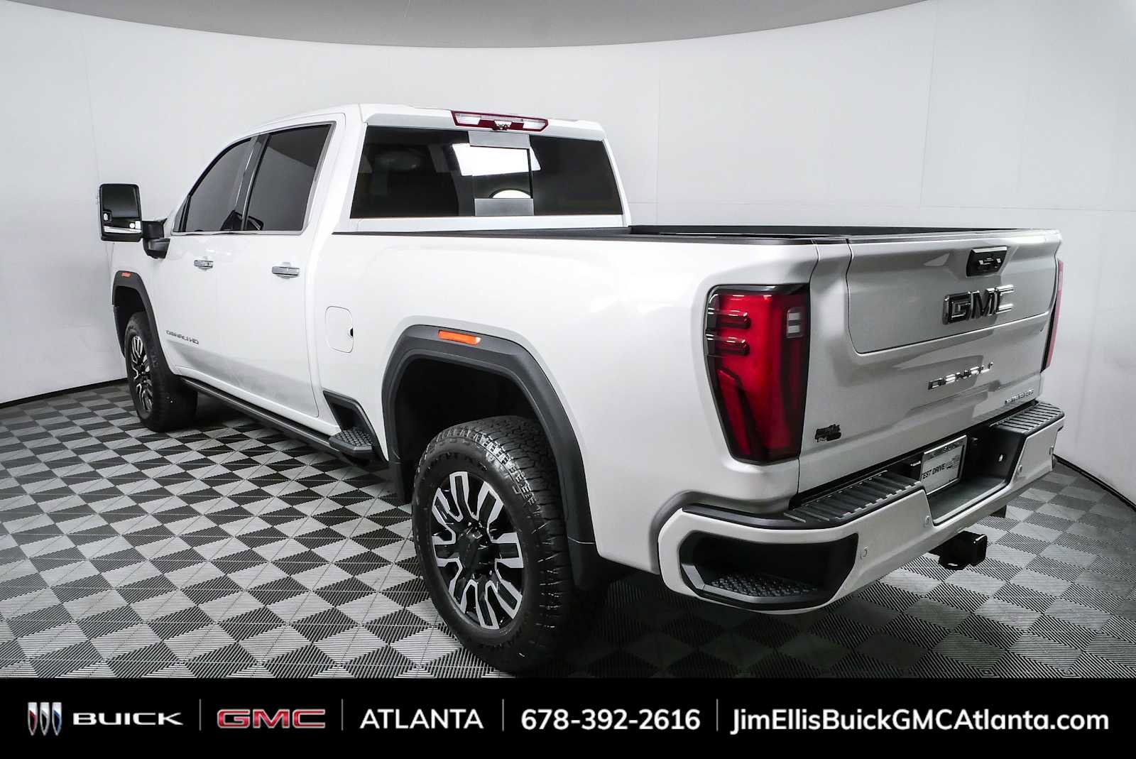 Used 2025 GMC Sierra 2500 Denali Ultimate AWD/4WD image 29