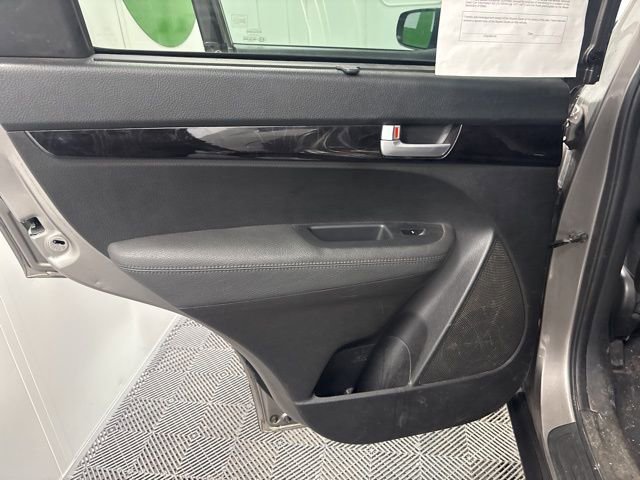 Used 2015 Kia Sorento LX image 13