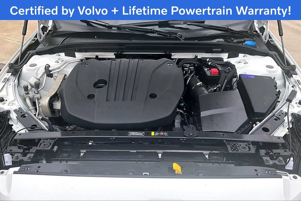 Used 2025 Volvo S60 B5 Plus AWD/4WD image 13