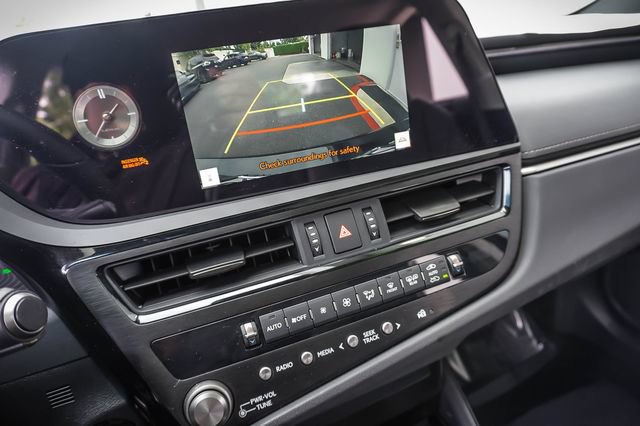 Certified 2024 Lexus ES 250 w/ Accessory Package (Z2) AWD/4WD image 15