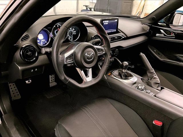 Used 2020 MAZDA MX-5 Miata RF Club RWD image 12
