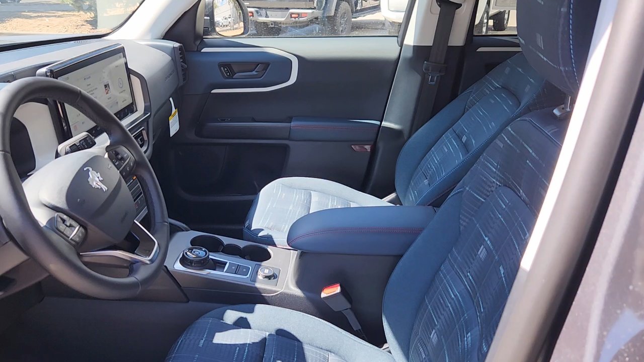 New 2025 Ford Bronco Sport Heritage w/ Convenience Package image 16