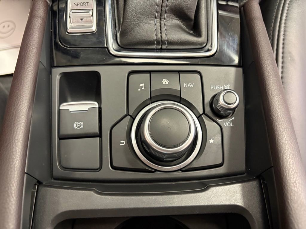 Used 2017 MAZDA MAZDA3 Touring image 17
