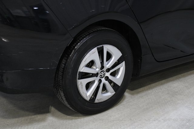 Used 2017 Toyota Prius Three image 27