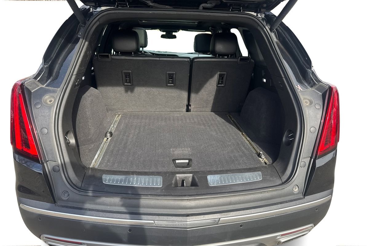 Used 2020 Cadillac XT5 Premium Luxury image 12