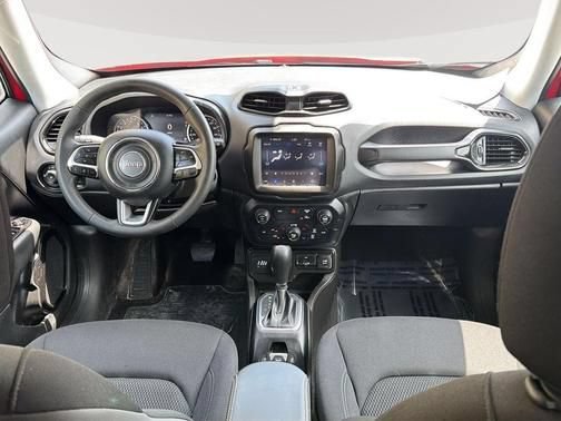Used 2023 Jeep Renegade Altitude AWD/4WD image 9
