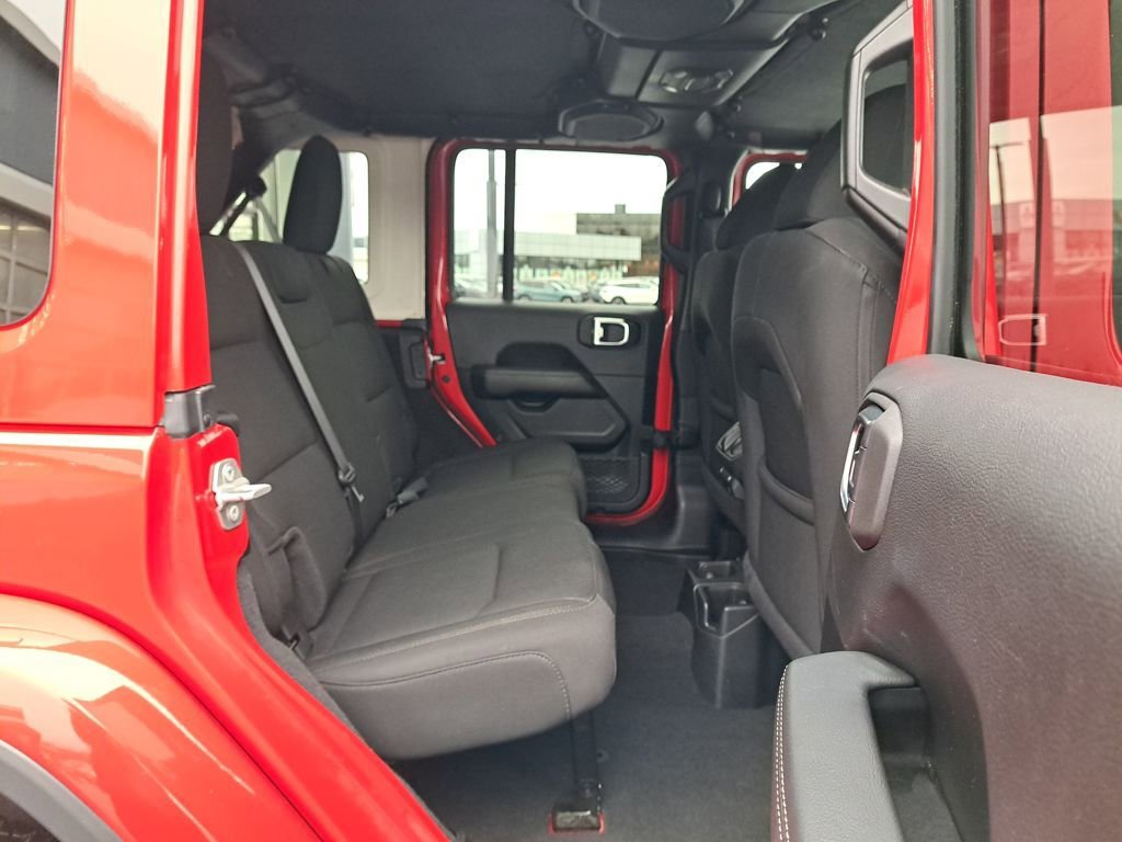 Used 2021 Jeep Wrangler Unlimited Sahara w/ Uconnect 4C Nav & Sound Group image 15
