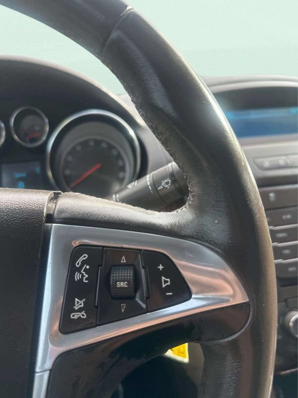 Used 2012 Buick Regal Leather FWD image 25