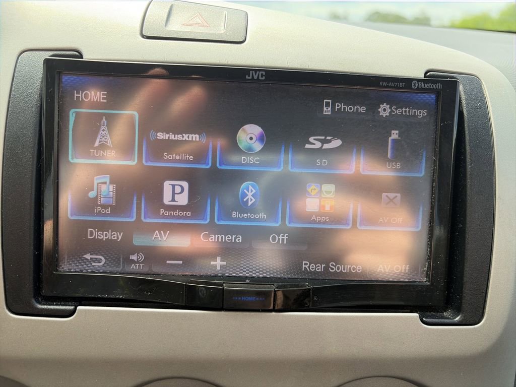 Used 2010 Toyota Matrix image 21