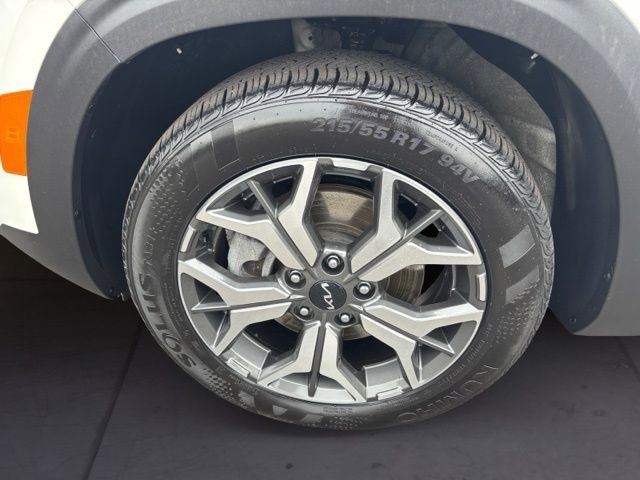 Certified 2023 Kia Seltos EX image 12