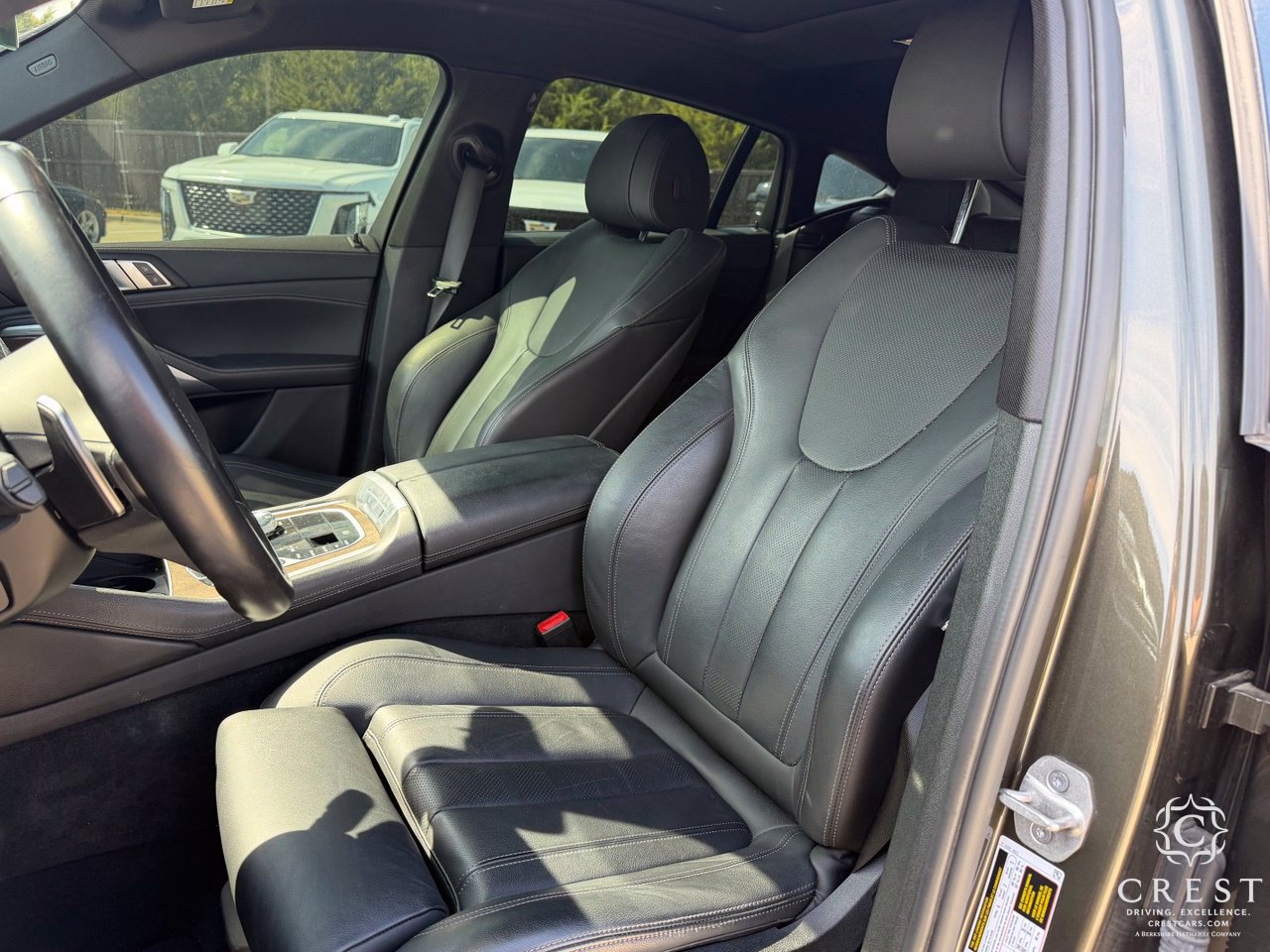 Used 2022 BMW X6 xDrive40i w/ M Sport Package AWD/4WD image 12
