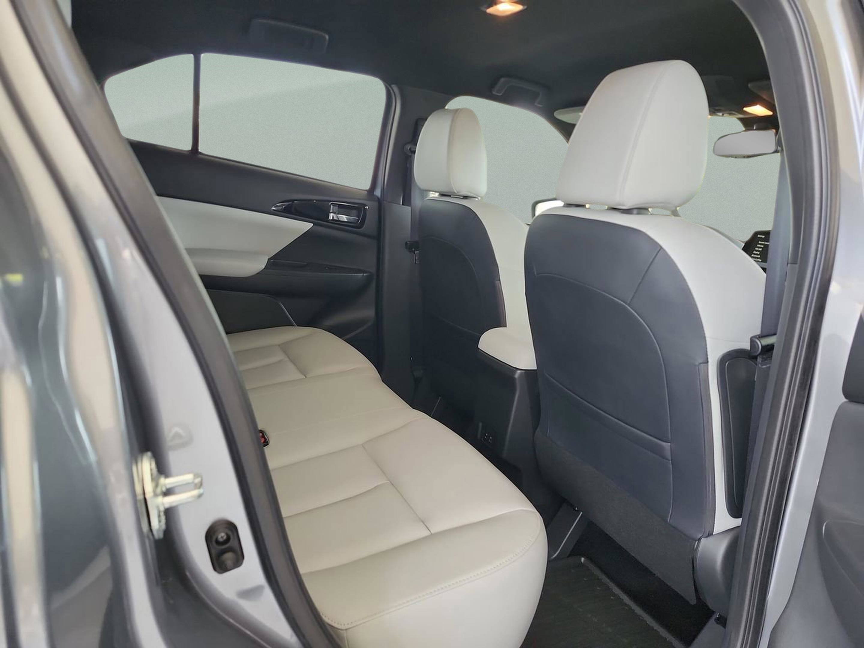 Used 2024 Mitsubishi Eclipse Cross SE image 18