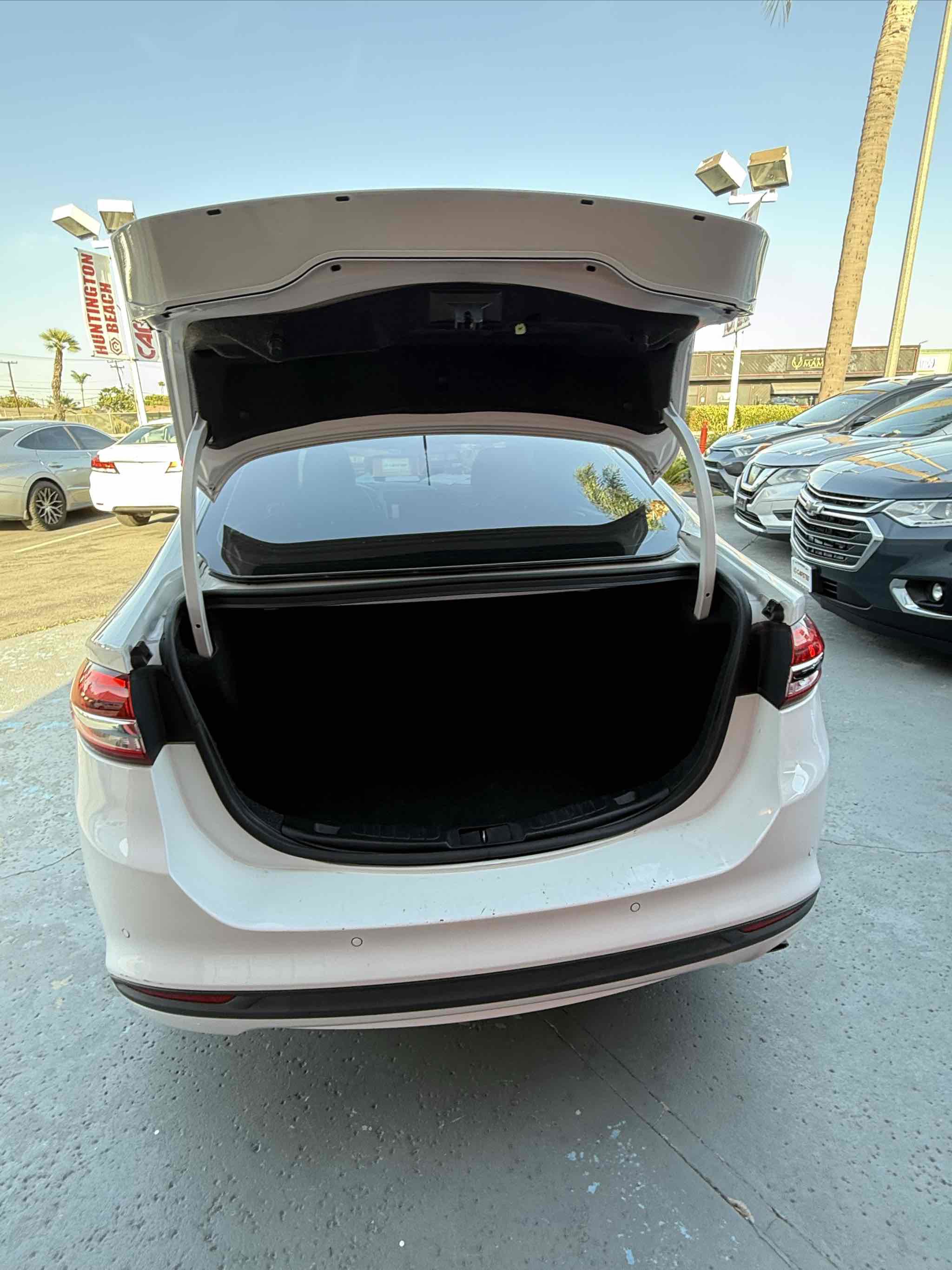 Used 2018 Ford Fusion SE w/ Fusion SE Technology Package FWD image 59