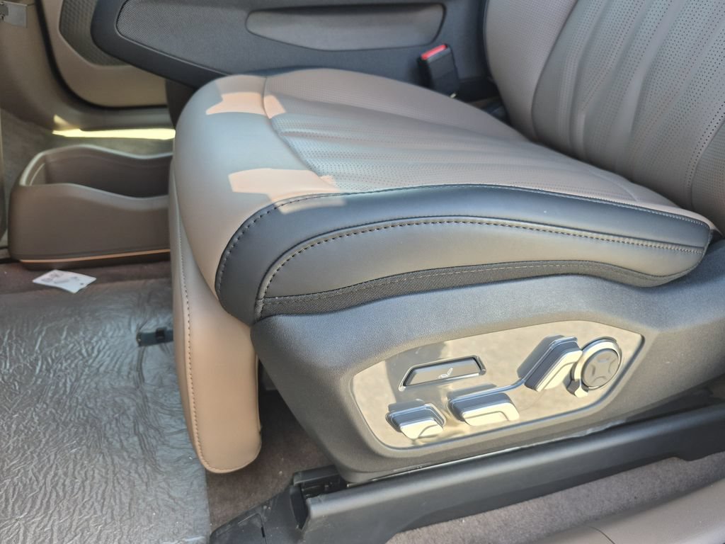 New 2026 Kia EV9 GT-Line AWD/4WD image 11