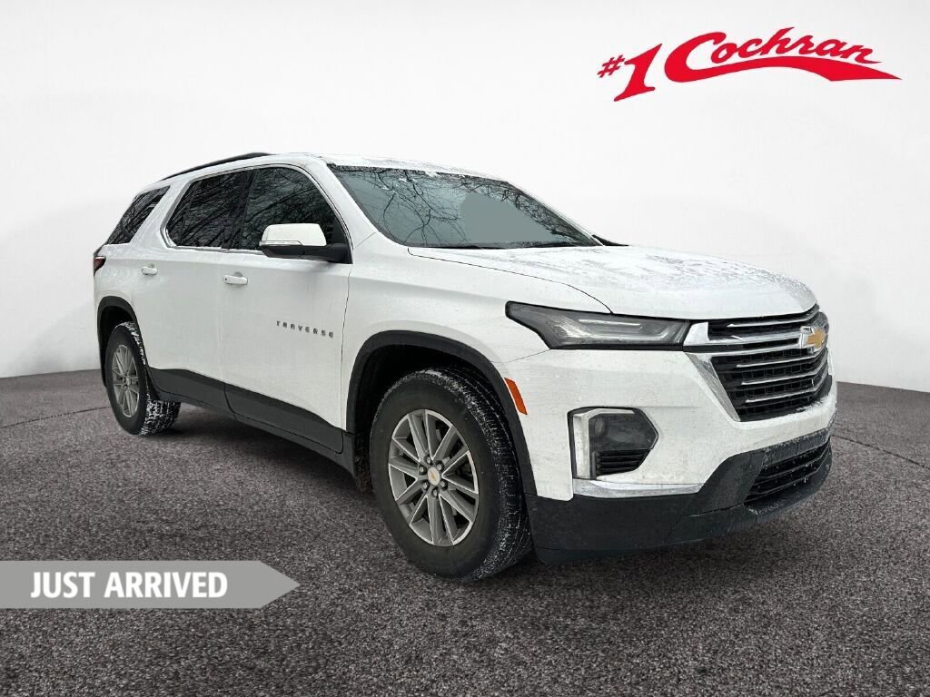 Certified 2023 Chevrolet Traverse RS w/ LPO, Floor Liner Package image 1