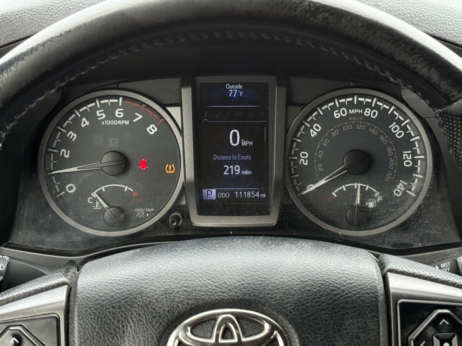Used 2016 Toyota Tacoma TRD Off-Road w/ Premium & Technology Package AWD/4WD image 22