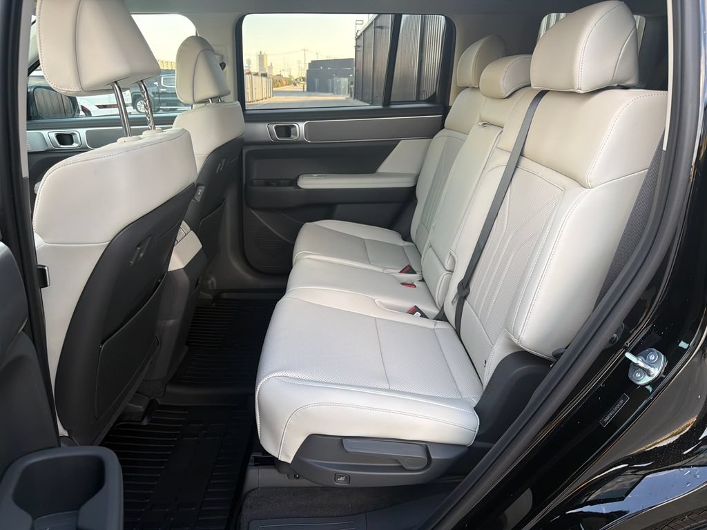 New 2027 Hyundai Santa Fe SEL FWD image 19