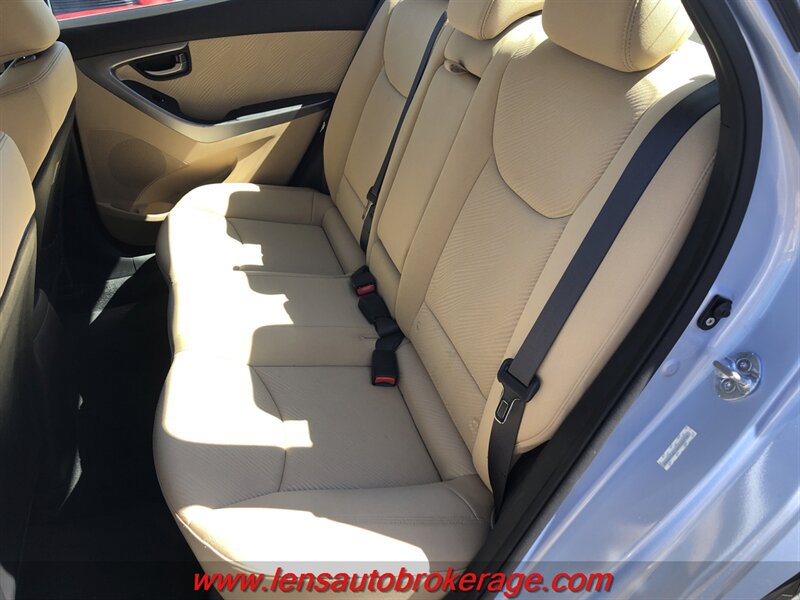 Used 2013 Hyundai Elantra GLS w/ Preferred Pkg FWD image 6
