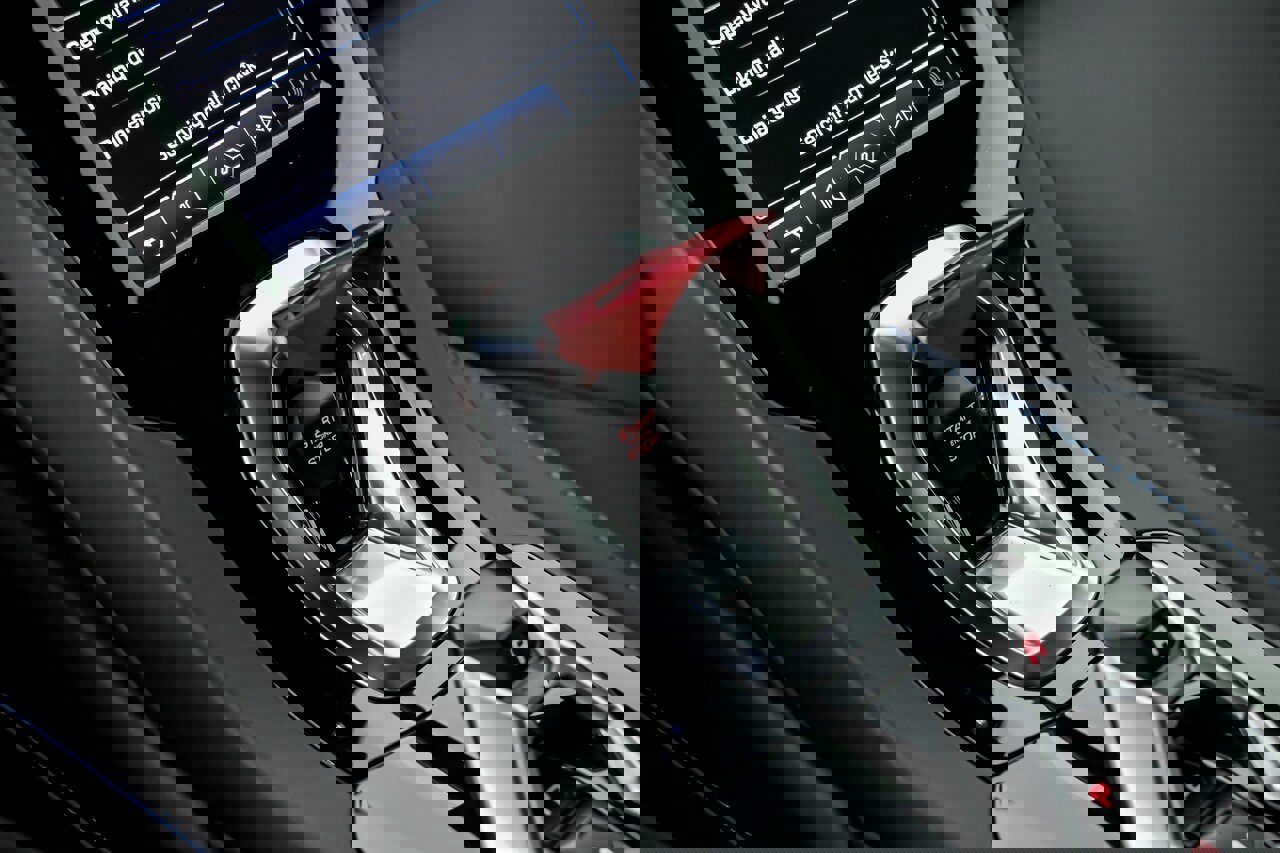 Used 2020 Lamborghini Huracan EVO image 40