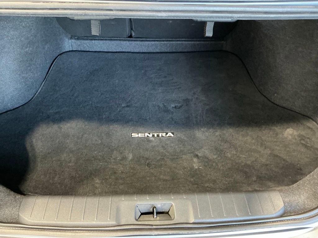 Used 2022 Nissan Sentra SV w/ Trunk Package FWD image 17