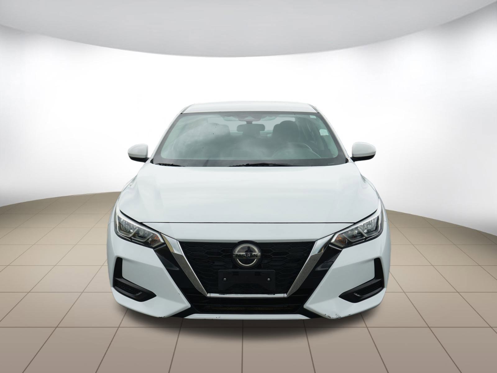 Used 2021 Nissan Sentra SV image 2